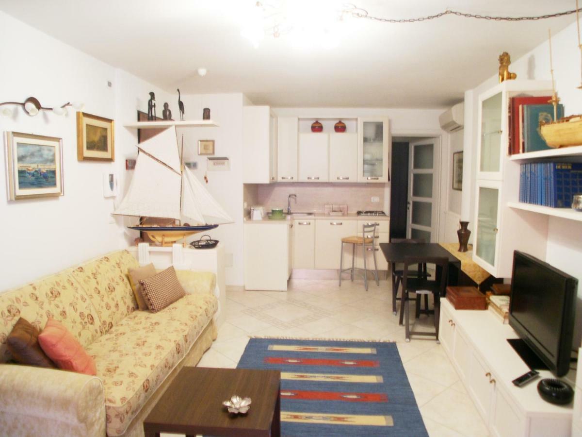 Residence Gloria Градо Екстериор снимка